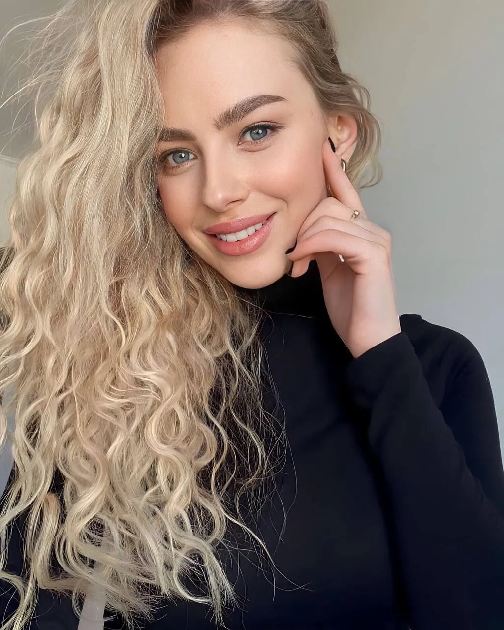 Anastasia international dating relationships