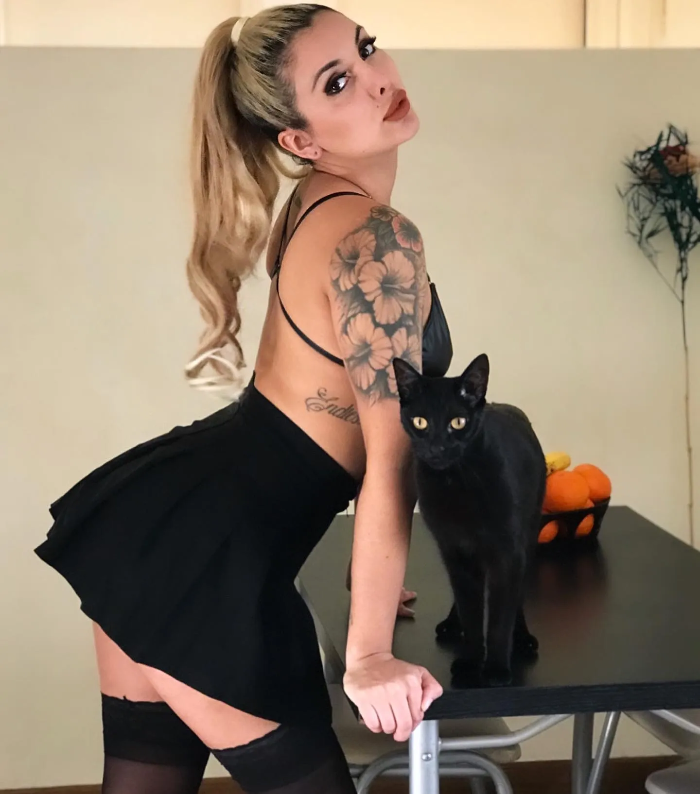 Alexia international dating pof