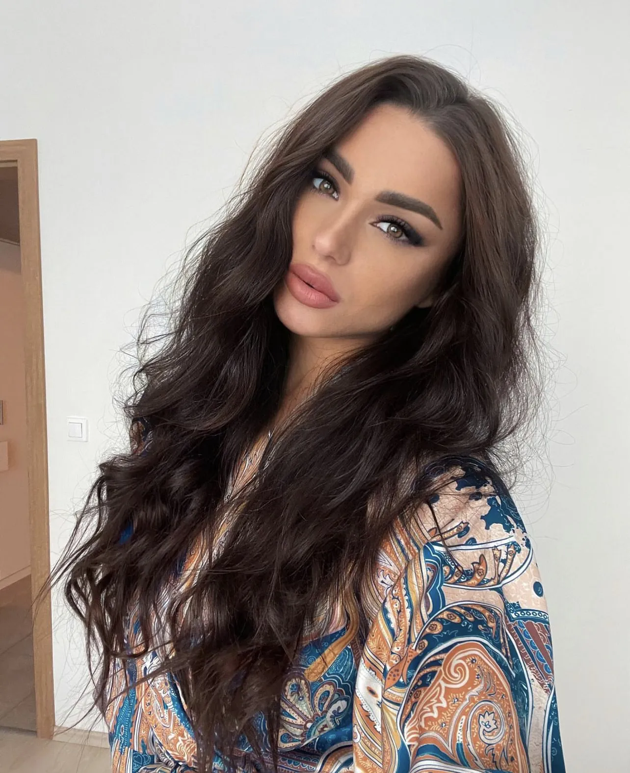 Adela international vegan dating