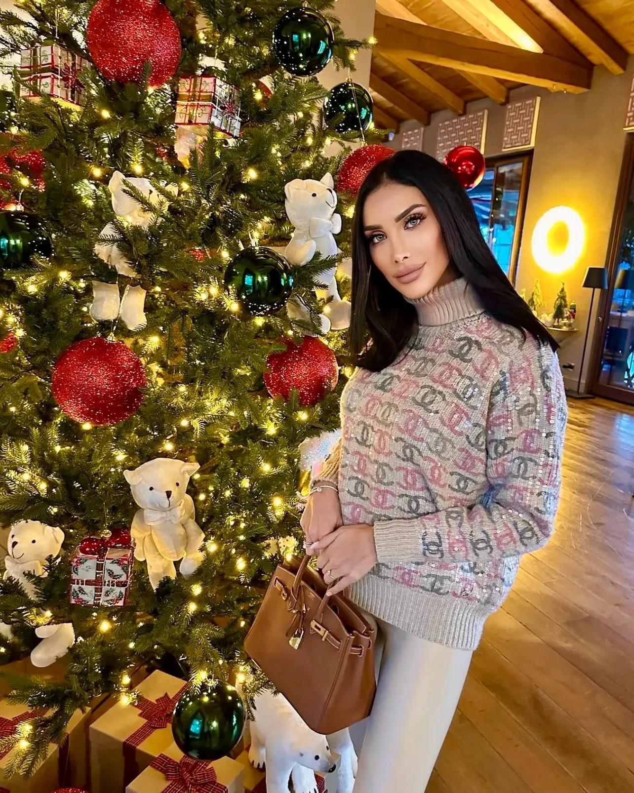 Alice elite dating international