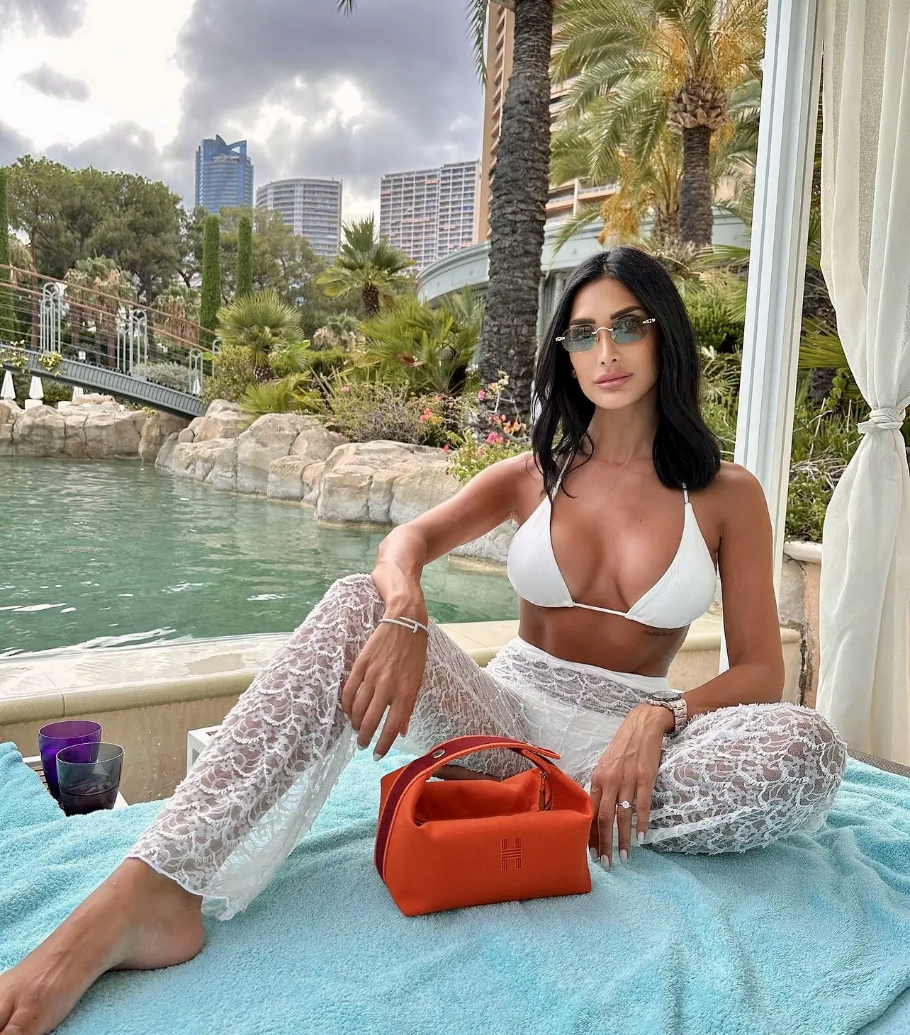 Alice elite dating international